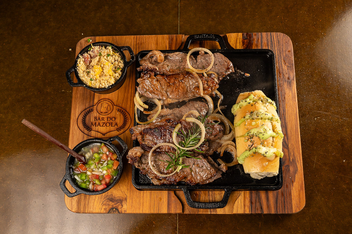 fotografa-de-alimentos-minas-gerais-melhor-fotografa-de-alimentos-food-style-mkt-restaurante-marketing-para-restaurante-foto-de-porçoes-fotos-incriveis-de-porcoes-mineira-costelinha-de-porco-fotografo-em-barbacena-mg-estudio-de-fotografia-isabela-lobato