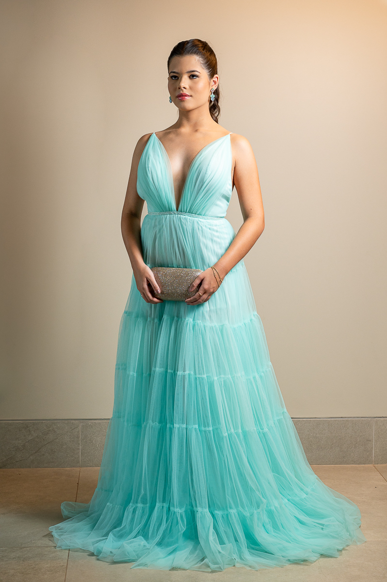 aluguel-de-vestidos-de-festa-em-barbacena-venda-de-vestidos-de-luxo-em-barbacena-baile-da-medicina-barbacena-baile-do-adeus-barbacena-mg-roupa-de-gala-vestidos-de-luxo-aluguel-barbacena-evase-festas-barbacena-traje-fino-passeio-completo-aluguel-evase-bq