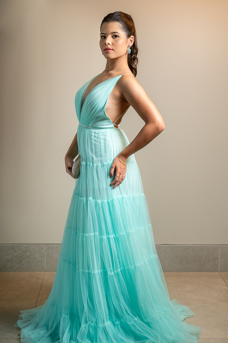 aluguel-de-vestidos-de-festa-em-barbacena-venda-de-vestidos-de-luxo-em-barbacena-baile-da-medicina-barbacena-baile-do-adeus-barbacena-mg-roupa-de-gala-vestidos-de-luxo-aluguel-barbacena-evase-festas-barbacena-traje-fino-passeio-completo-aluguel-evase-bq