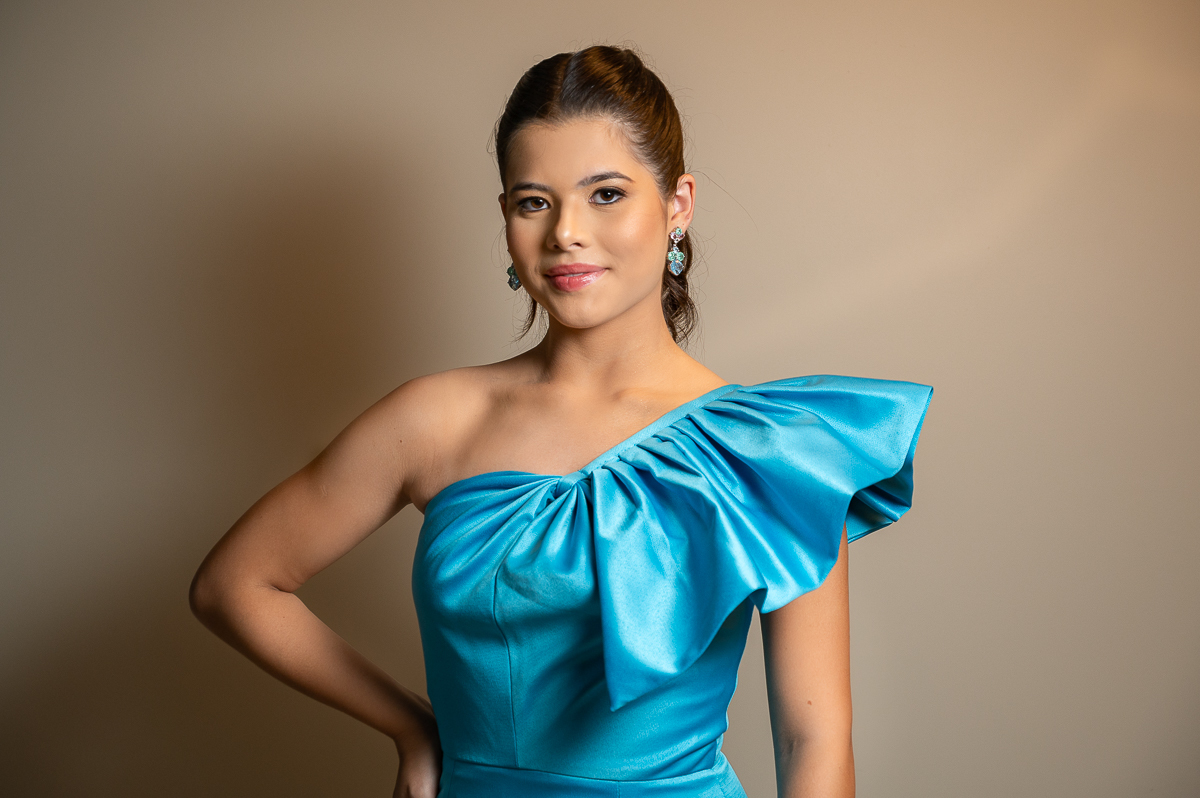 aluguel-de-vestidos-de-festa-em-barbacena-venda-de-vestidos-de-luxo-barbacena-baile-da-medicina-barbacena-baile-do-adeus-barbacena-roupa-de-gala-vestidos-de-luxo-aluguel-evase-festas-barbacena-traje-fino-passeio-completo-rainha-das-rosas-barbacena-2023