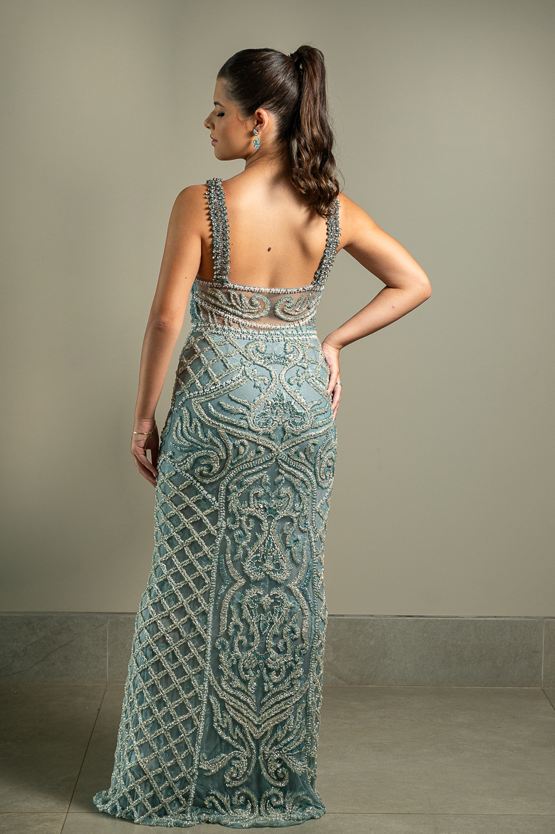 aluguel-de-vestidos-de-festa-em-barbacena-venda-de-vestidos-de-luxo-em-barbacena-baile-da-medicina-barbacena-baile-do-adeus-barbacena-mg-roupa-de-gala-vestidos-de-luxo-aluguel-barbacena-evase-festas-barbacena-traje-fino-passeio-completo-aluguel-evase-bq