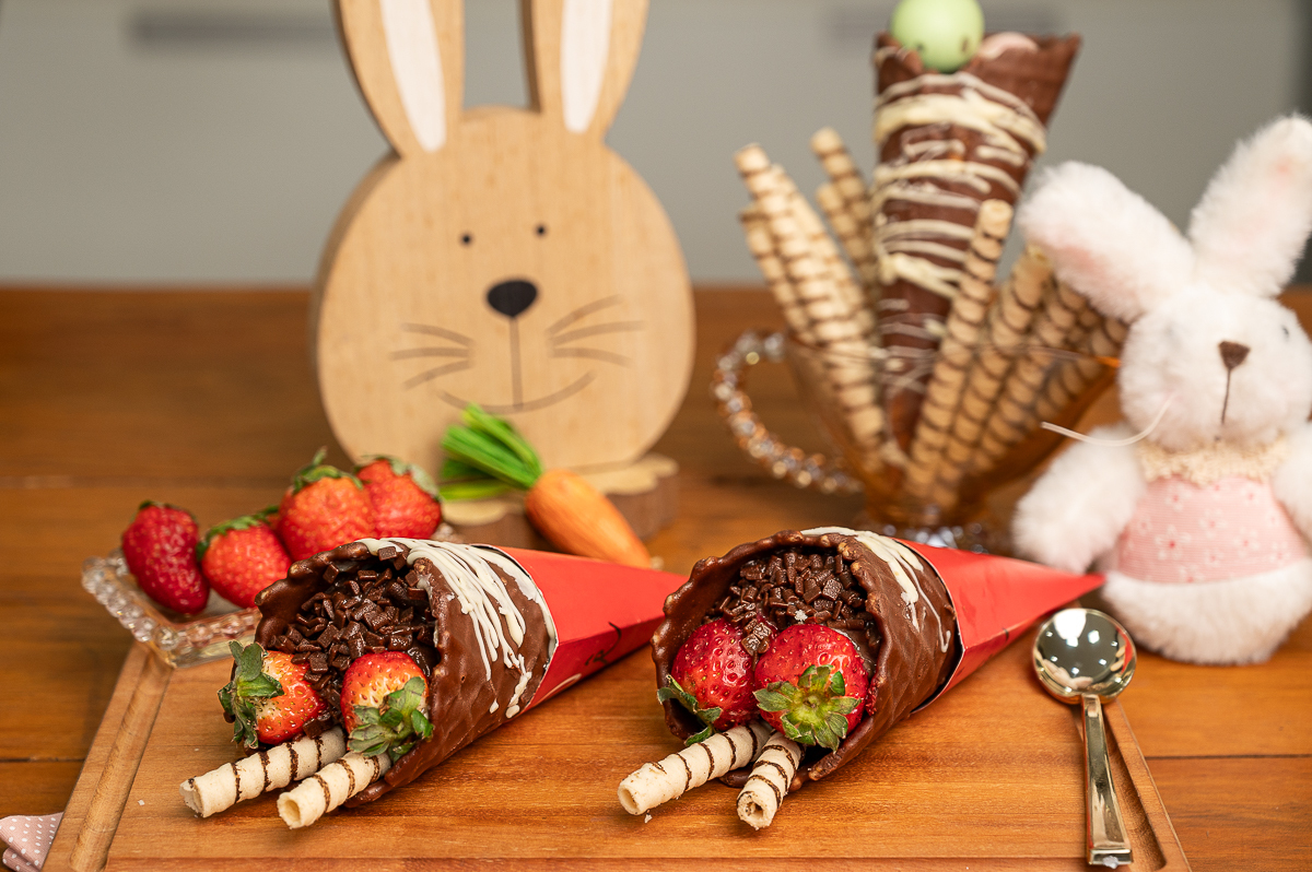 ovo-de-Páscoa-artesanal-ovos-de-colher-pascoa-2024-cardapio-de-pascoa-fotos-de-ovos-de-pascoa-ovo-de-pascoa-gourmet-em-barbacena-confeitarti-barbacena-delicioso-ovo-de-pascoa-fotos-incriveis-de-ovos-de-pascoa-fotografo-de-alimentos-minas-gerais-barbacena