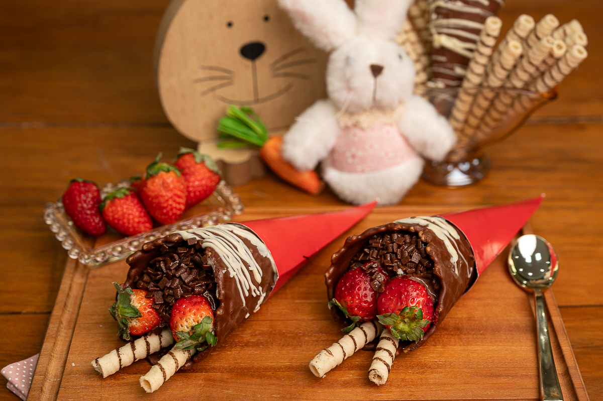 ovo-de-Páscoa-artesanal-ovos-de-colher-pascoa-2024-cardapio-de-pascoa-fotos-de-ovos-de-pascoa-ovo-de-pascoa-gourmet-em-barbacena-confeitarti-barbacena-delicioso-ovo-de-pascoa-fotos-incriveis-de-ovos-de-pascoa-fotografo-de-alimentos-minas-gerais-barbacena