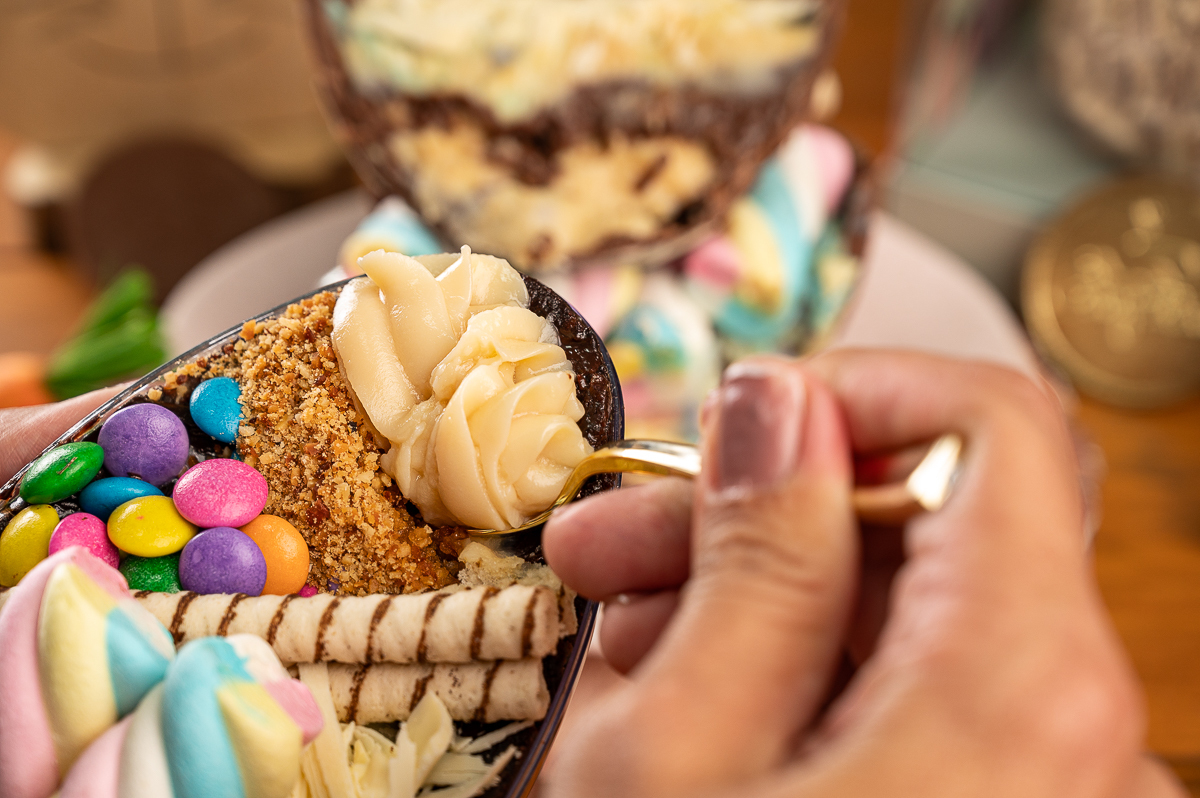 ovo-de-Páscoa-artesanal-ovos-de-colher-pascoa-2024-cardapio-de-pascoa-fotos-de-ovos-de-pascoa-ovo-de-pascoa-gourmet-em-barbacena-confeitarti-barbacena-delicioso-ovo-de-pascoa-fotos-incriveis-de-ovos-de-pascoa-fotografo-de-alimentos-minas-gerais-barbacena