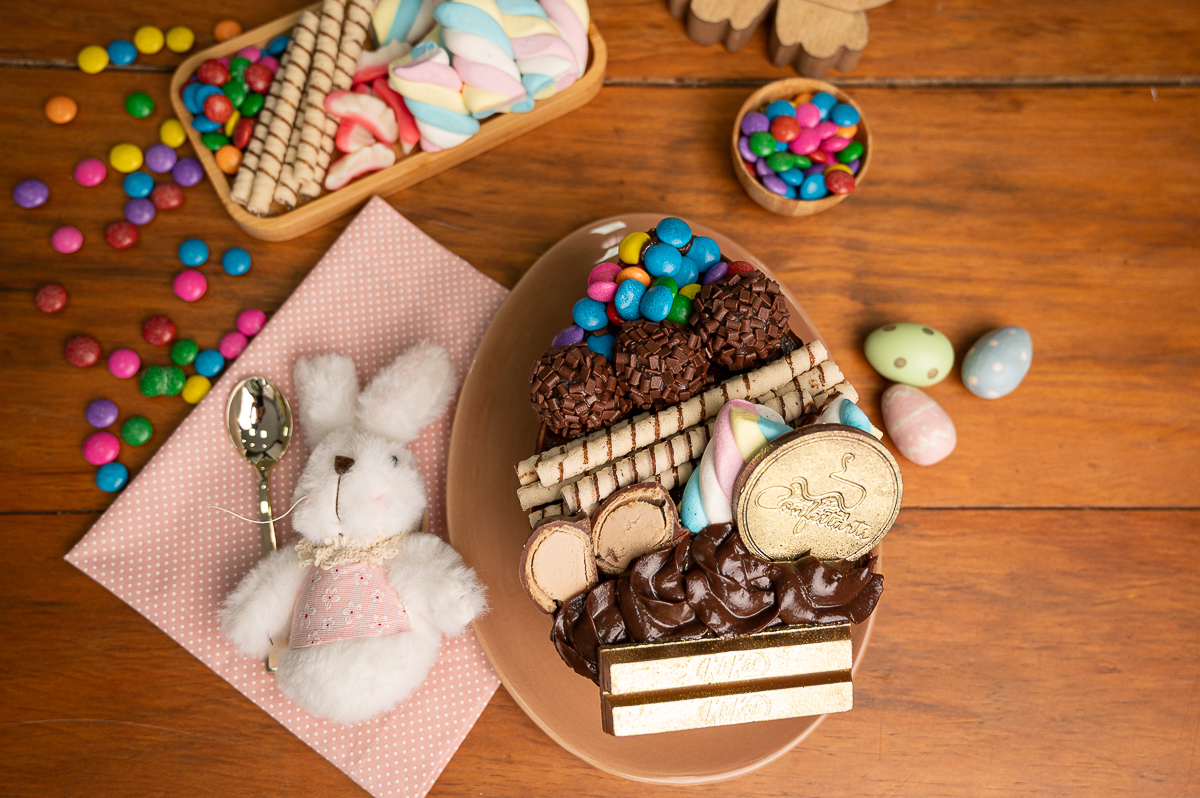 ovo-de-Páscoa-artesanal-ovos-de-colher-pascoa-2024-cardapio-de-pascoa-fotos-de-ovos-de-pascoa-ovo-de-pascoa-gourmet-em-barbacena-confeitarti-barbacena-delicioso-ovo-de-pascoa-fotos-incriveis-de-ovos-de-pascoa-fotografo-de-alimentos-minas-gerais-barbacena