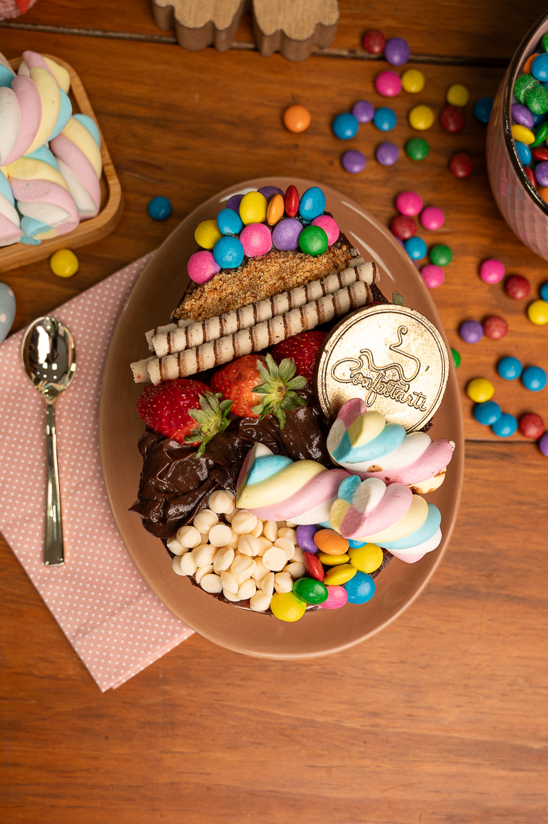 ovo-de-Páscoa-artesanal-ovos-de-colher-pascoa-2024-cardapio-de-pascoa-fotos-de-ovos-de-pascoa-ovo-de-pascoa-gourmet-em-barbacena-confeitarti-barbacena-delicioso-ovo-de-pascoa-fotos-incriveis-de-ovos-de-pascoa-fotografo-de-alimentos-minas-gerais-barbacena