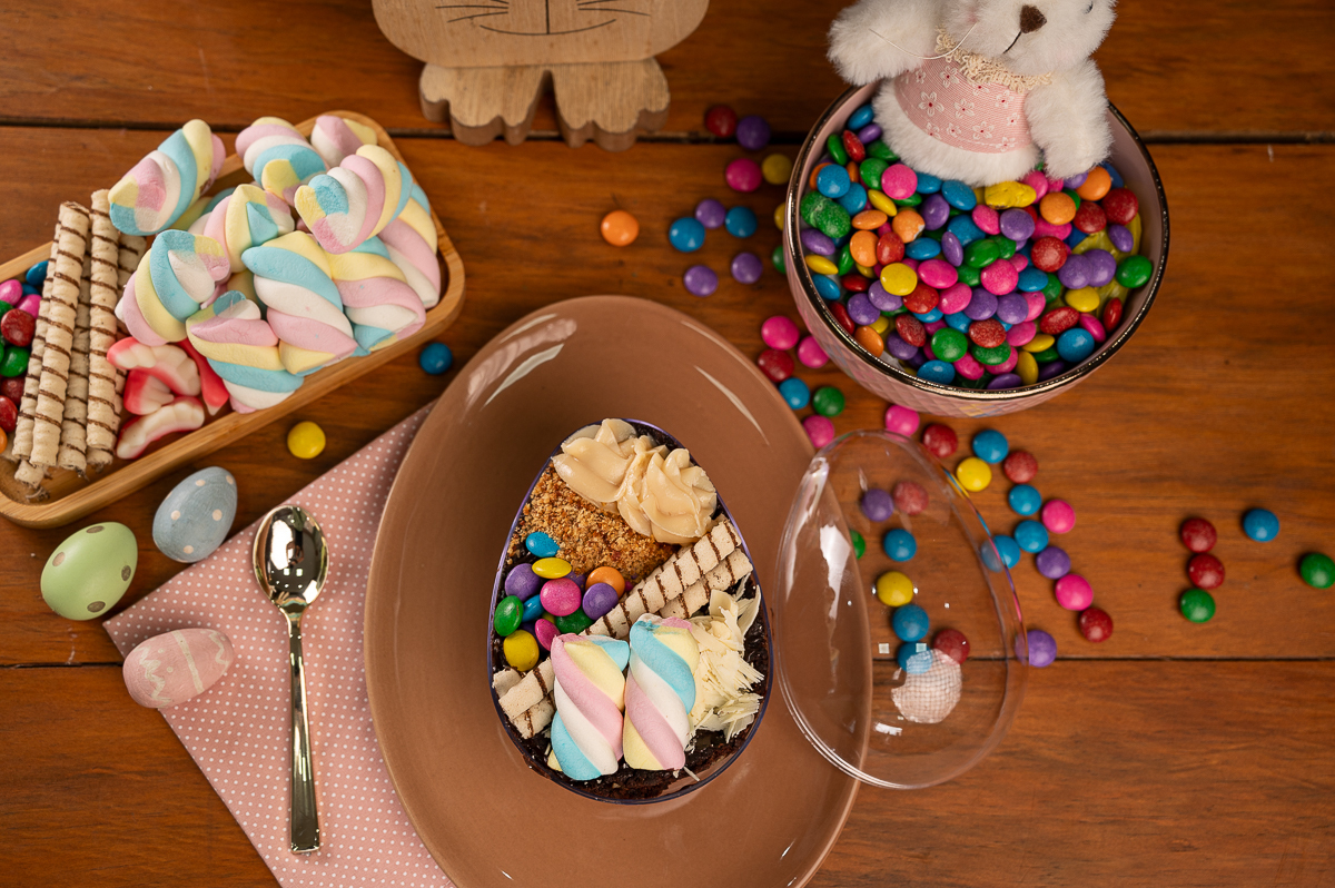 ovo-de-Páscoa-artesanal-ovos-de-colher-pascoa-2024-cardapio-de-pascoa-fotos-de-ovos-de-pascoa-ovo-de-pascoa-gourmet-em-barbacena-confeitarti-barbacena-delicioso-ovo-de-pascoa-fotos-incriveis-de-ovos-de-pascoa-fotografo-de-alimentos-minas-gerais-barbacena