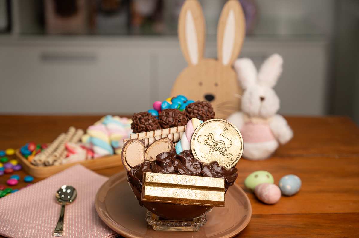 ovo-de-Páscoa-artesanal-ovos-de-colher-pascoa-2024-cardapio-de-pascoa-fotos-de-ovos-de-pascoa-ovo-de-pascoa-gourmet-em-barbacena-confeitarti-barbacena-delicioso-ovo-de-pascoa-fotos-incriveis-de-ovos-de-pascoa-fotografo-de-alimentos-minas-gerais-barbacena