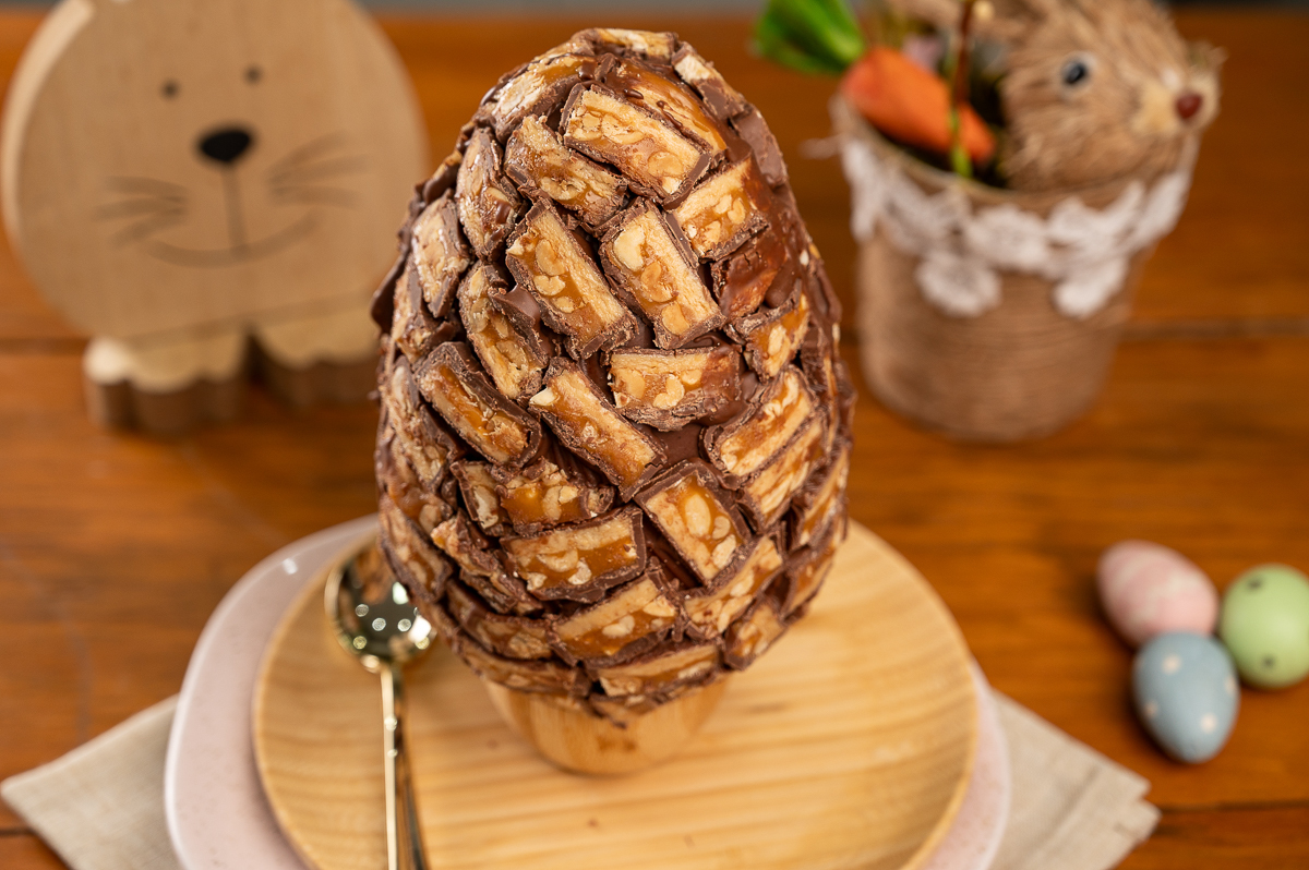 ovo-de-Páscoa-artesanal-ovos-de-colher-pascoa-2024-cardapio-de-pascoa-fotos-de-ovos-de-pascoa-ovo-de-pascoa-gourmet-em-barbacena-confeitarti-barbacena-delicioso-ovo-de-pascoa-fotos-incriveis-de-ovos-de-pascoa-fotografo-de-alimentos-minas-gerais-barbacena