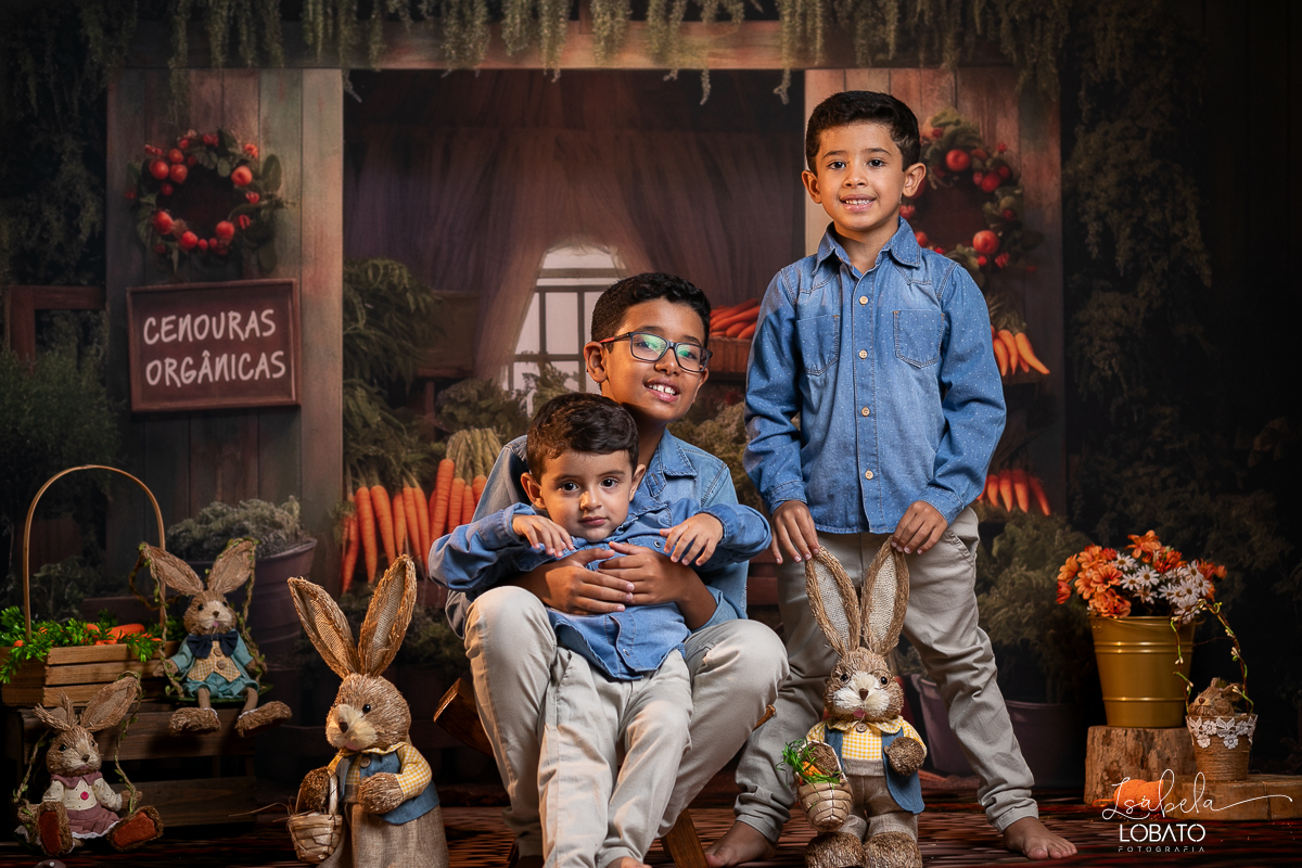 ensaio-de-pascoa-2024-fotos-de-pascoa-coelhinho-da-pascoa-ovos-de-pascoa-mini-sessao-fotografica-de-pascoa-estudio-fotografico-infantil-em-barbacena-isabela-lobato-fotografia-barbacena-mg