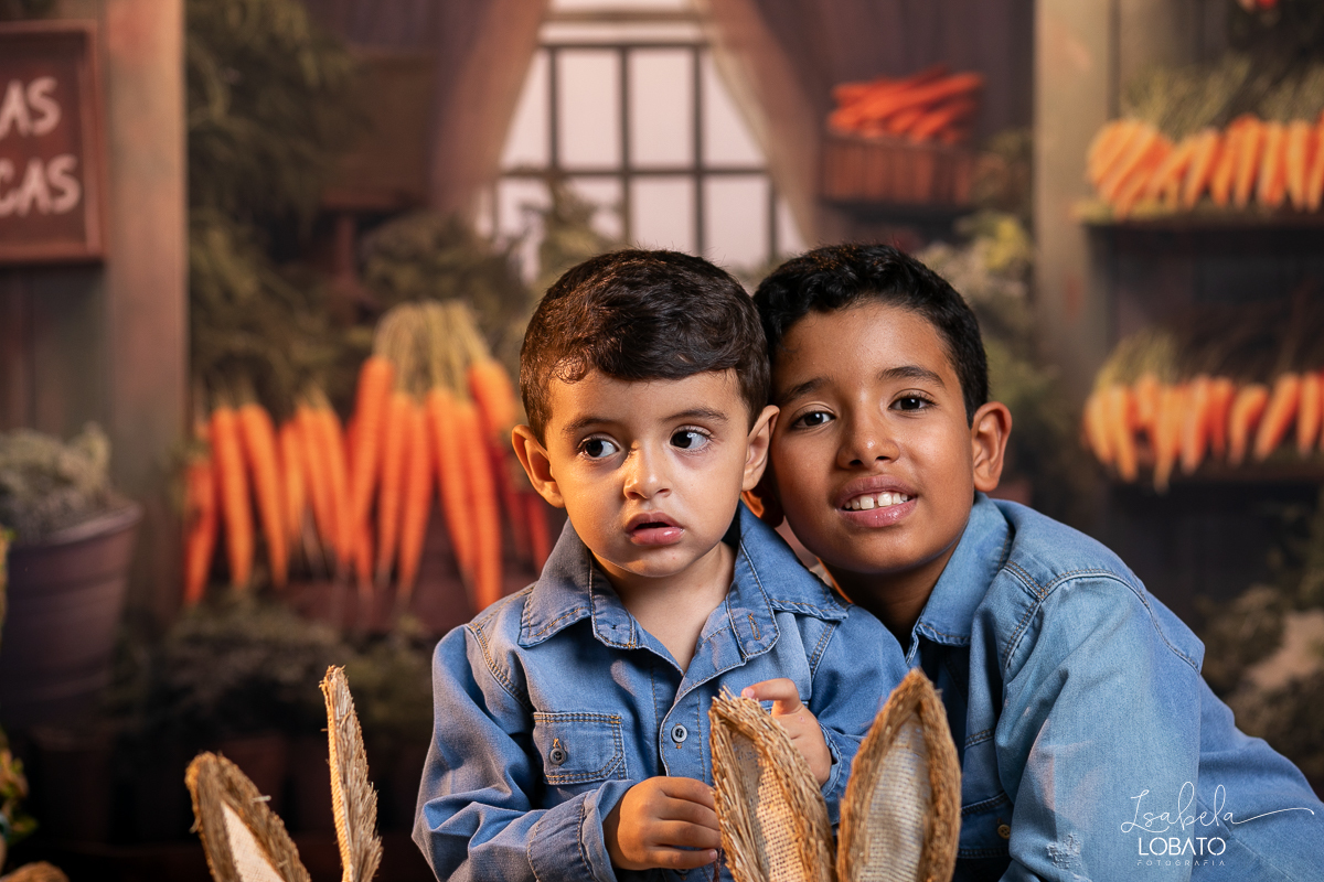 ensaio-de-pascoa-2024-fotos-de-pascoa-coelhinho-da-pascoa-ovos-de-pascoa-mini-sessao-fotografica-de-pascoa-estudio-fotografico-infantil-em-barbacena-isabela-lobato-fotografia-barbacena-mg