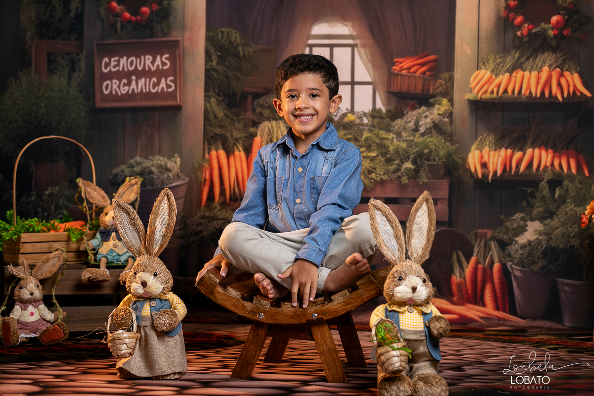 ensaio-de-pascoa-2024-fotos-de-pascoa-coelhinho-da-pascoa-ovos-de-pascoa-mini-sessao-fotografica-de-pascoa-estudio-fotografico-infantil-em-barbacena-isabela-lobato-fotografia-barbacena-mg