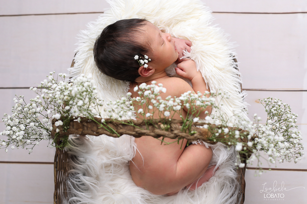 ensaio-fotografico-de-recem-nascido-ensaio-newborn-bebe-recem-nascido-fotografa-de-recem-nascido-em-barbacena-ideia-de-ensaio-newborn-estudio-fotografico-em-barbacena-isabela-lobato-fotografia-melhor-fotografo-de-bebe-em-barbacena-fotografa-de-criancas