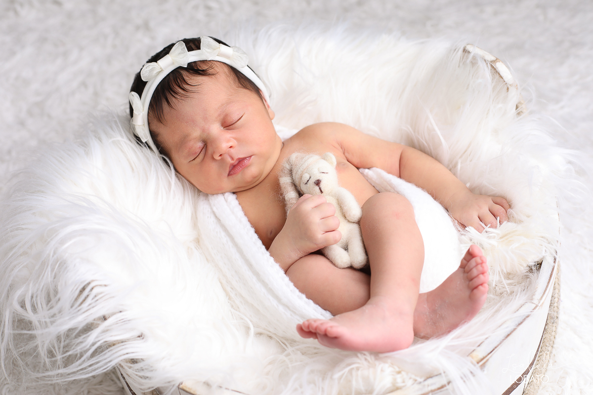 ensaio-fotografico-de-recem-nascido-ensaio-newborn-bebe-recem-nascido-fotografa-de-recem-nascido-em-barbacena-ideia-de-ensaio-newborn-estudio-fotografico-em-barbacena-isabela-lobato-fotografia-melhor-fotografo-de-bebe-em-barbacena-fotografa-de-criancas