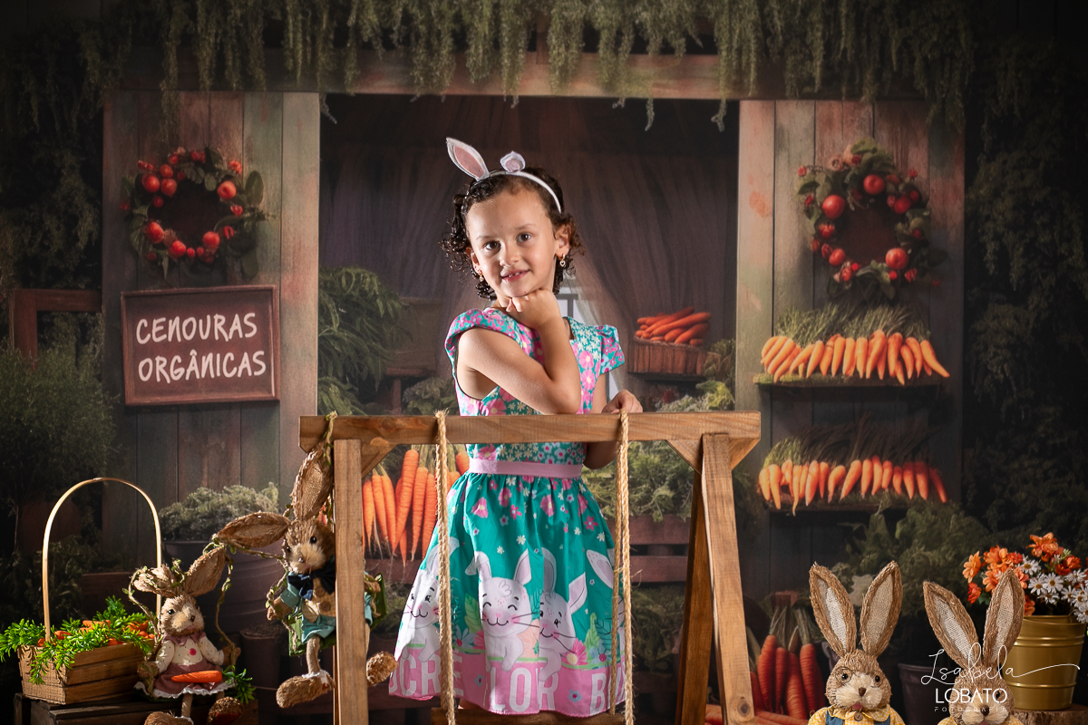 ensaio-de-pascoa-2024-fotos-de-pascoa-coelhinho-da-pascoa-ovos-de-pascoa-mini-sessao-fotografica-de-pascoa-estudio-fotografico-infantil-em-barbacena-isabela-lobato-fotografia-barbacena-mg