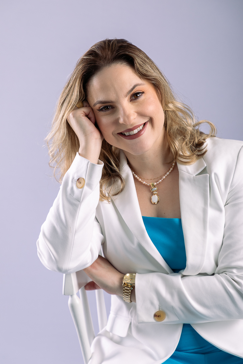 ensaio-fotografico-perfil-corporativo-retrato-corporativo-foto-para-fins-publicitario-mkt-profissional-retrato-de-decoradora-fotografa-de-retratos-fotos-posicionamento-de-imagem-posicinamento-de-marca-fotografa-marketieira-isabela-lobato-fotografia