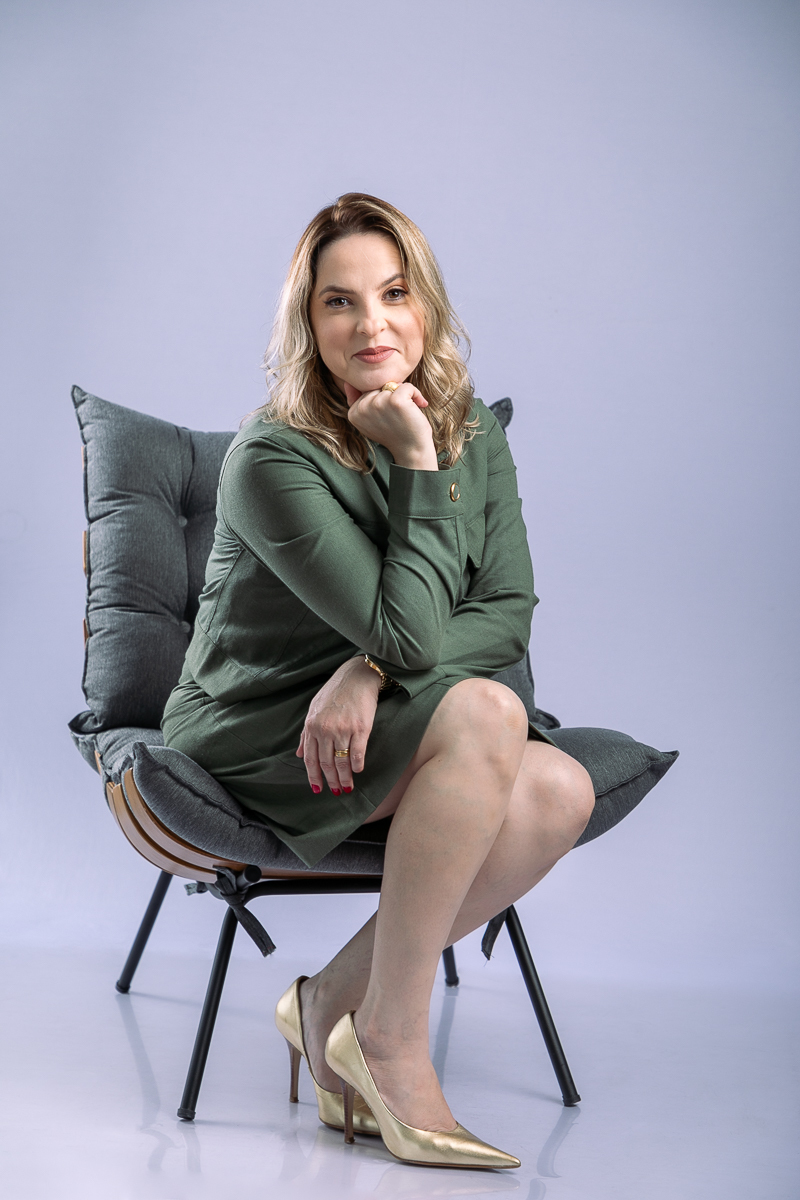 ensaio-fotografico-perfil-corporativo-retrato-corporativo-foto-para-fins-publicitario-mkt-profissional-retrato-de-decoradora-fotografa-de-retratos-fotos-posicionamento-de-imagem-posicinamento-de-marca-fotografa-marketieira-isabela-lobato-fotografia