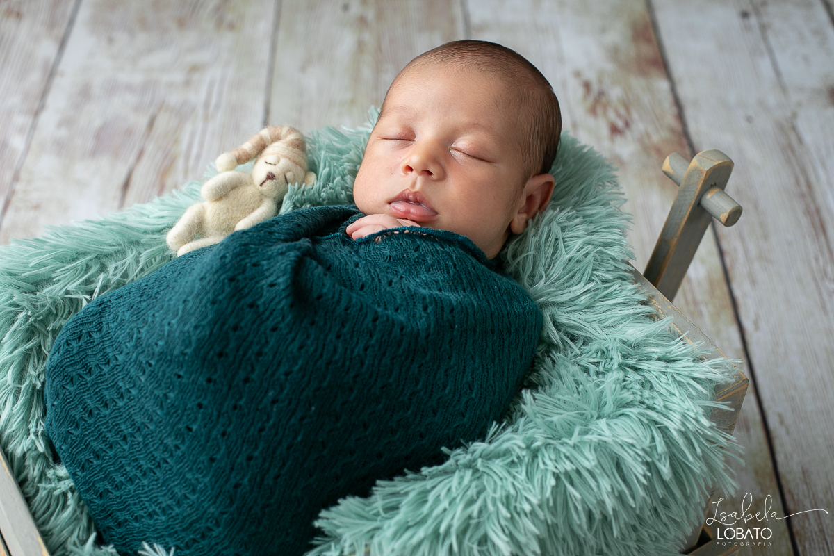 ensaio-fotografico-de-recem-nascido-ensaio-newborn-bebe-recem-nascido-fotografa-de-recem-nascido-em-barbacena-ideia-de-ensaio-newborn-estudio-fotografico-em-barbacena-isabela-lobato-fotografia-melhor-fotografo-de-bebe-em-barbacena-fotografa-de-criancas