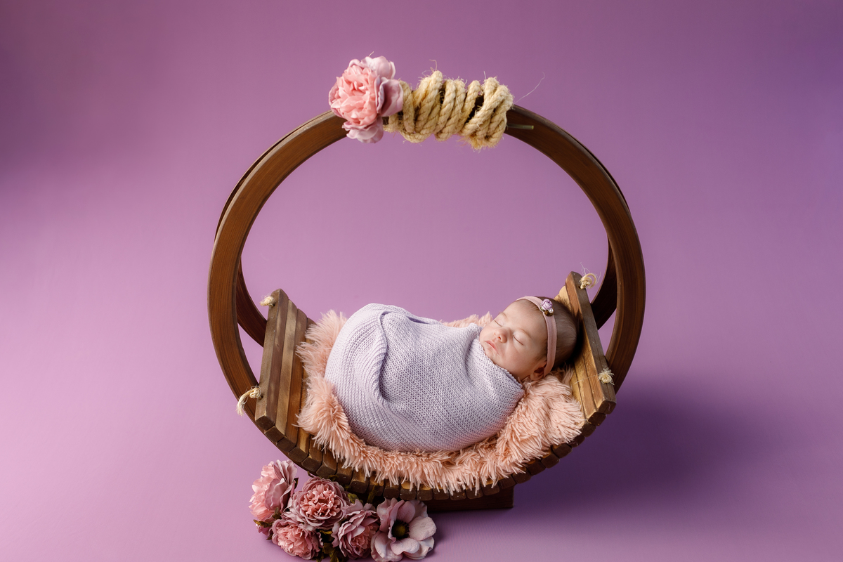 ensaio-fotografico-de-recem-nascido-fotografa-de-recem-nascido-em-barbacena-mg-ensaio-newborn-bebe-recem-nascido-fotos-cenario-de-newborn-dicas-de-ensaios-newborn-roupa-para-newborn-estudio-fotografico-em-barbacena-mg-isabela-lobato-fotografia