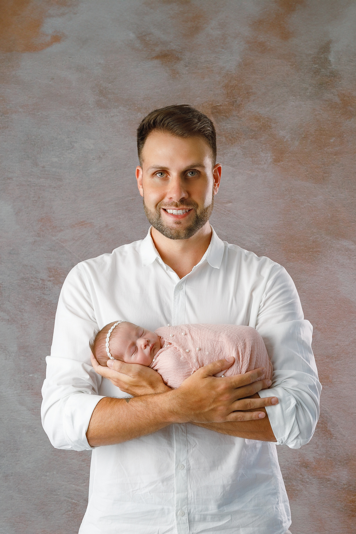 ensaio-fotografico-de-recem-nascido-fotografa-de-recem-nascido-em-barbacena-mg-ensaio-newborn-bebe-recem-nascido-fotos-cenario-de-newborn-dicas-de-ensaios-newborn-roupa-para-newborn-estudio-fotografico-em-barbacena-mg-isabela-lobato-fotografia