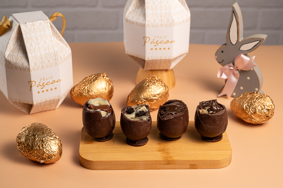 ovo-de-Páscoa-artesanal-ovos-de-colher-pascoa-2024-cardapio-de-pascoa-fotos-de-ovos-de-pascoa-ovo-de-pascoa-gourmet-em-barbacena-confeitarti-barbacena-delicioso-ovo-de-pascoa-fotos-incriveis-de-ovos-de-pascoa-fotografo-de-alimentos-minas-gerais-barbacena