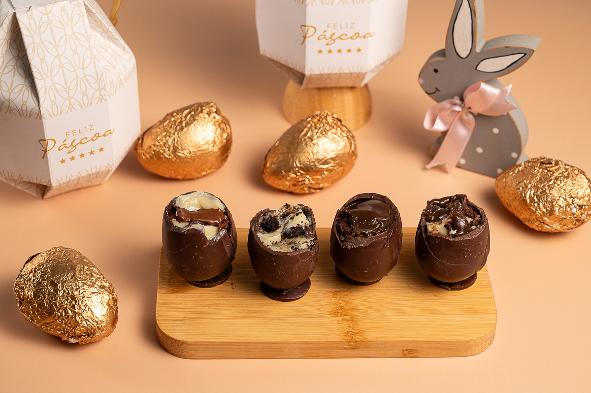ovo-de-Páscoa-artesanal-ovos-de-colher-pascoa-2024-cardapio-de-pascoa-fotos-de-ovos-de-pascoa-ovo-de-pascoa-gourmet-em-barbacena-confeitarti-barbacena-delicioso-ovo-de-pascoa-fotos-incriveis-de-ovos-de-pascoa-fotografo-de-alimentos-minas-gerais-barbacena