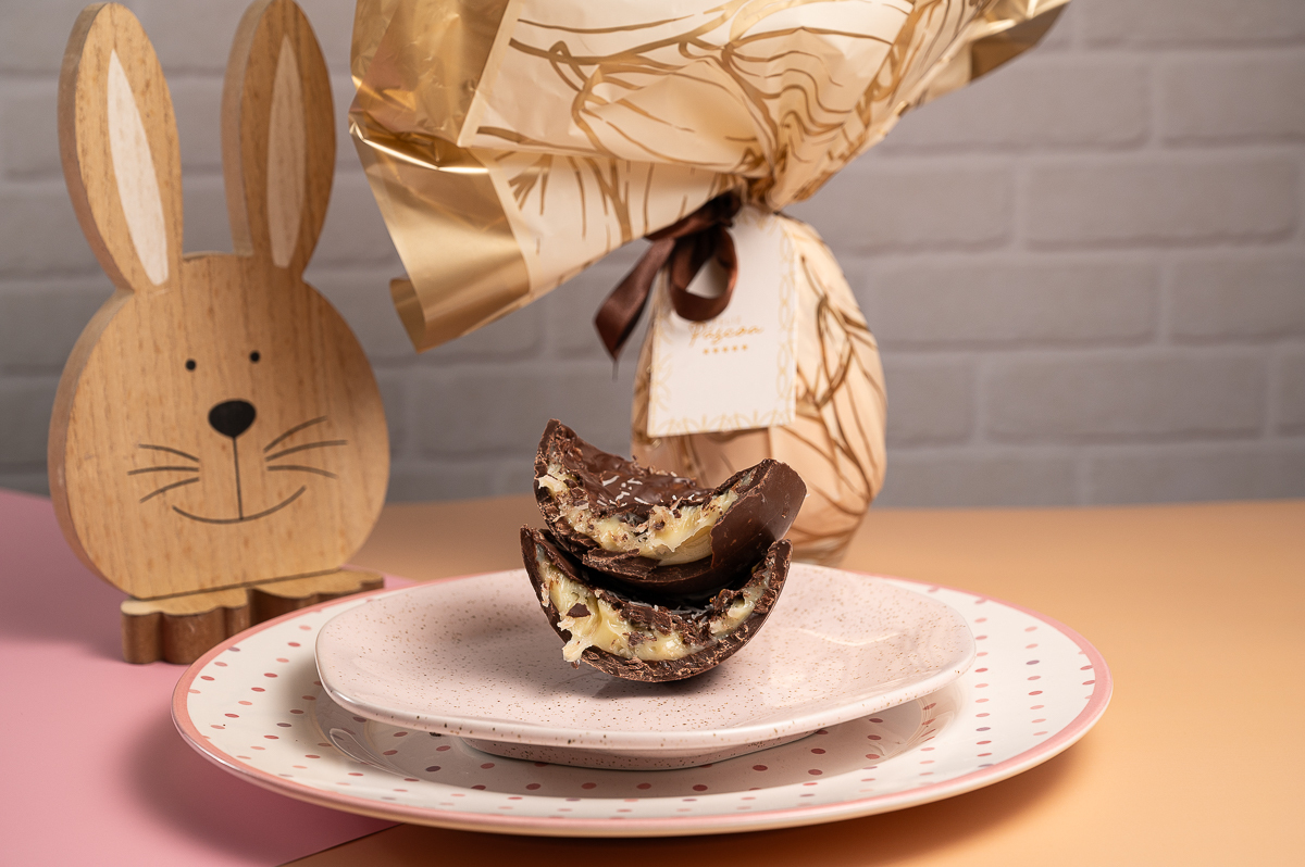 ovo-de-Páscoa-artesanal-ovos-de-colher-pascoa-2024-cardapio-de-pascoa-fotos-de-ovos-de-pascoa-ovo-de-pascoa-gourmet-em-barbacena-confeitarti-barbacena-delicioso-ovo-de-pascoa-fotos-incriveis-de-ovos-de-pascoa-fotografo-de-alimentos-minas-gerais-barbacena