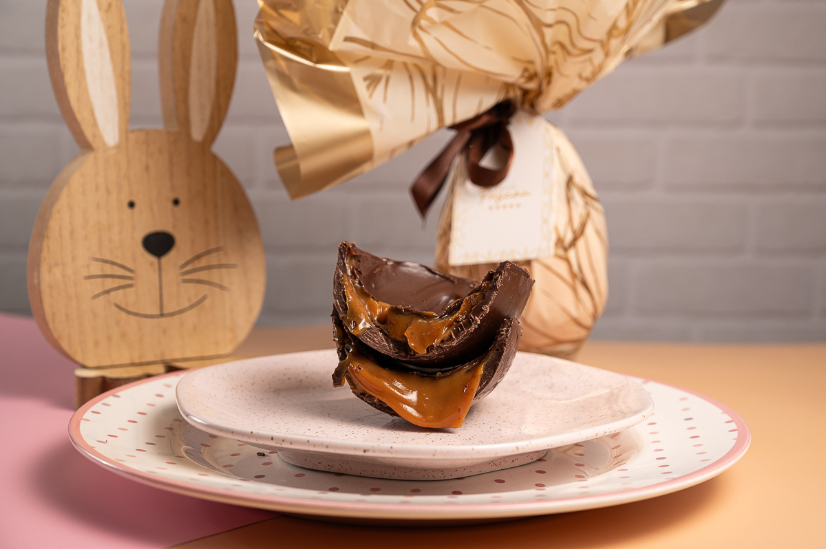 ovo-de-Páscoa-artesanal-ovos-de-colher-pascoa-2024-cardapio-de-pascoa-fotos-de-ovos-de-pascoa-ovo-de-pascoa-gourmet-em-barbacena-confeitarti-barbacena-delicioso-ovo-de-pascoa-fotos-incriveis-de-ovos-de-pascoa-fotografo-de-alimentos-minas-gerais-barbacena