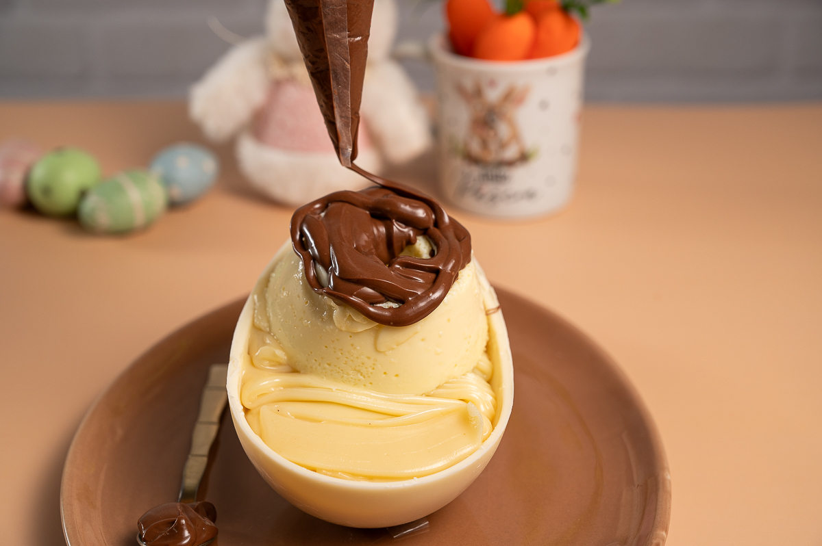 ovo-de-Páscoa-artesanal-ovos-de-colher-pascoa-2024-cardapio-de-pascoa-fotos-de-ovos-de-pascoa-ovo-de-pascoa-gourmet-em-barbacena-confeitarti-barbacena-delicioso-ovo-de-pascoa-fotos-incriveis-de-ovos-de-pascoa-fotografo-de-alimentos-minas-gerais-barbacena