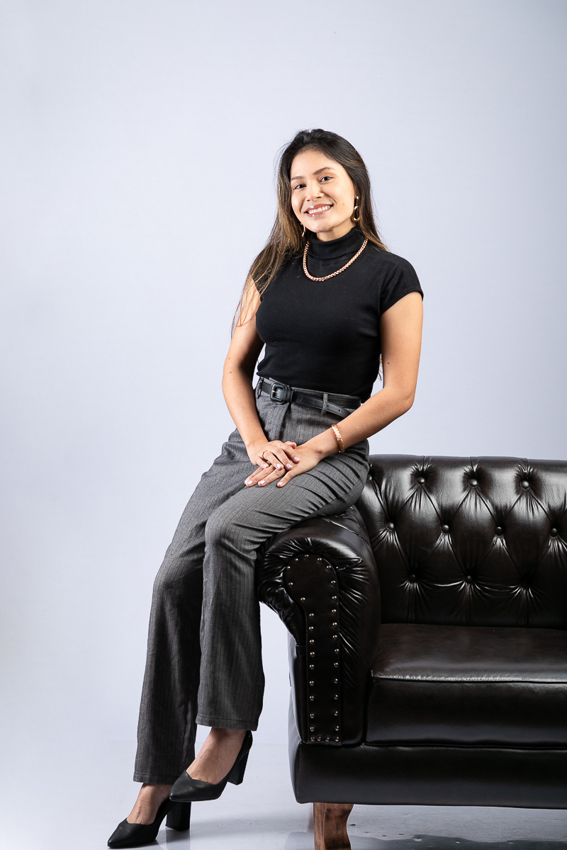 retrato-corporativo-fotografia-para-publicidade-de-medico-mkt-medico-foto-biografia-de-medico-posicionamento-de-marca-posicionamento-digital-retratos-corporativo-fotografo-de-medicos-posicionador-de-imagem-fotografo-de-publicidade-barbacena-isabela-lobato