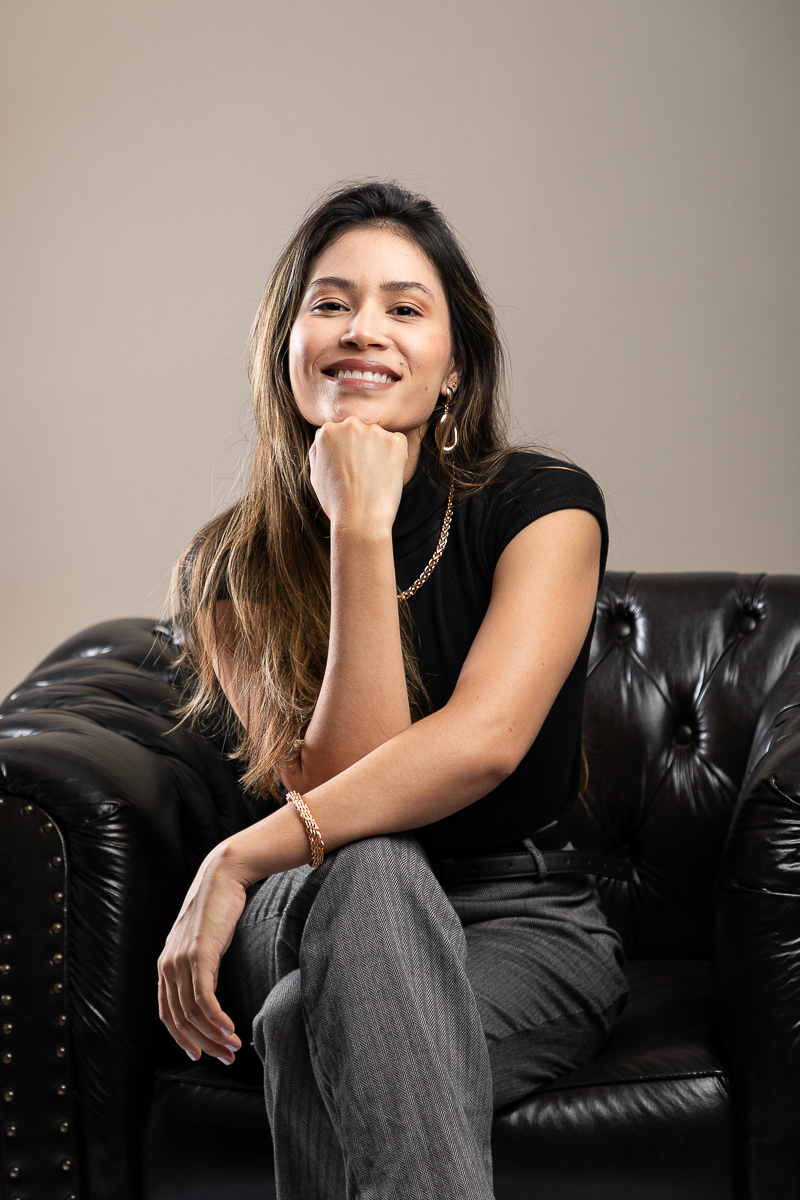 retrato-corporativo-fotografia-para-publicidade-de-medico-mkt-medico-foto-biografia-de-medico-posicionamento-de-marca-posicionamento-digital-retratos-corporativo-fotografo-de-medicos-posicionador-de-imagem-fotografo-de-publicidade-barbacena-isabela-lobato