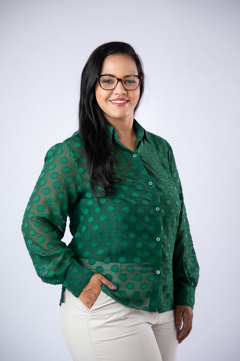 retrato-corporativo-fotografia-para-publicidade-de-medico-mkt-medico-foto-biografia-de-medico-posicionamento-de-marca-posicionamento-digital-retratos-corporativo-fotografo-de-medicos-posicionador-de-imagem-fotografo-de-publicidade-barbacena-isabela-lobato