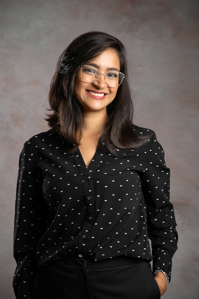 retrato-corporativo-fotografia-para-publicidade-de-contador-mkt-foto-biografia-de-contador-posicionamento-de-marca-posicionamento-digital-retratos-corporativo-fotografo-posicionador-de-imagem-fotografo-de-publicidade-em-barbacena-isabela-lobato-fotografia