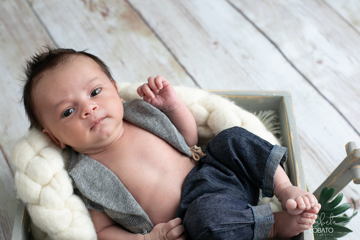 ensaio-fotografico-de-recem-nasdico-newborn-love-photo-baby-recem-nascido-fotografa-de-newborn-barbacena-estudio-isabela-lobato-fotografia-fotografa-de-bebes-em-barbacena-isabela-lobato-fotografia