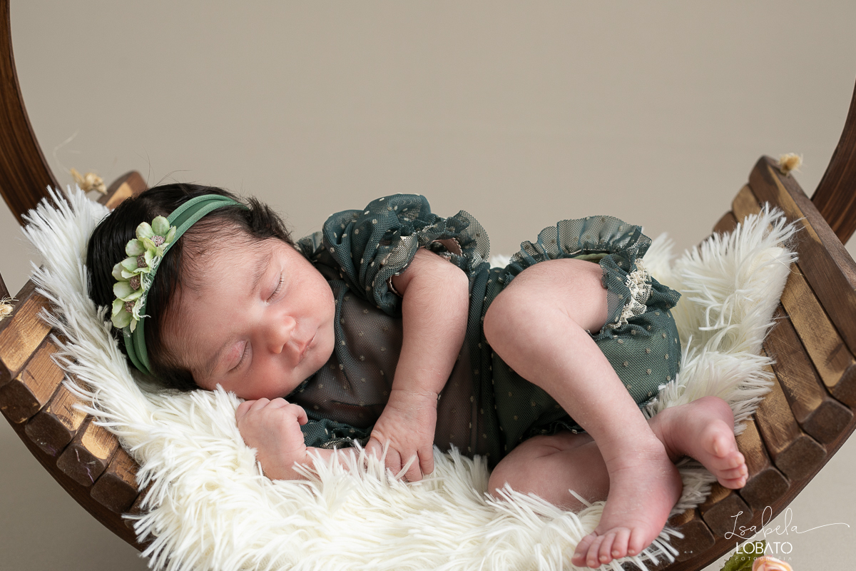 ensaio-fotografico-de-recem-nasdico-newborn-love-photo-baby-recem-nascido-fotografa-de-newborn-barbacena-estudio-isabela-lobato-fotografia-fotografa-de-bebes-em-barbacena-isabela-lobato-fotografia