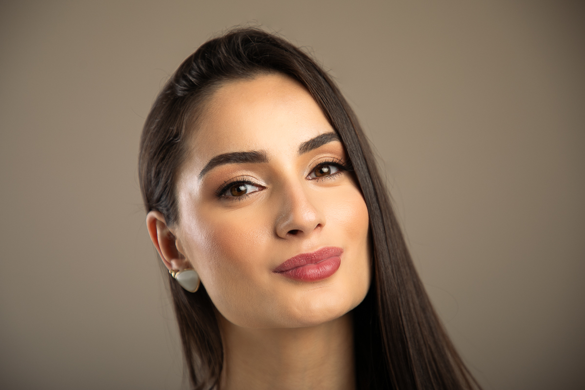 retato-corporativo-mkt-dentista-retrato-de-dentista-botox-harmonização-orofacial-dra-sabrina-lara-barbacena-fotografa-de-publicidade-em-barbacena-mg-isabela-lobato-fotografia-estudio-fotografia-em-barbacena-mg-isabela-lobato-fotografia