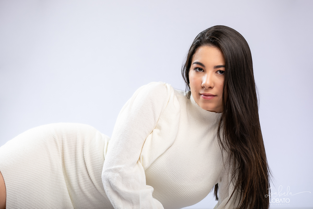 ensaio-feminino-estudio-isabela-lobato-fotografia-cantora-e-compositora-maria-magalhaes-de-alto-rio-doce-estudio-fotografico-isabela-lobato-fotografia