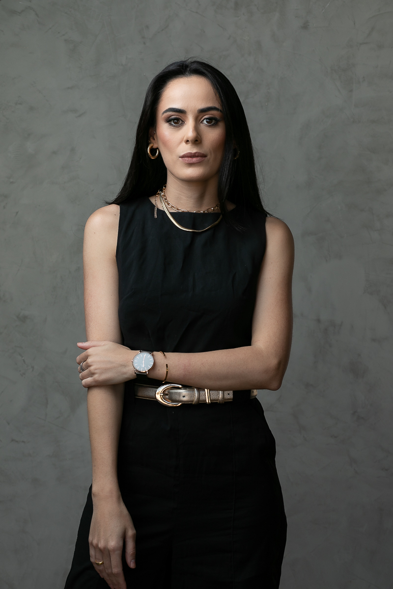 ensaio-fotografico-feminino-ensaio-fotografico-de-modelo-em-estudio-melhor-fotografa-de-estudio-em-barbacena-mg-modelo-mineira-gabriela-reis-melhor-estudio-fotografic-de-barbacena-e-regiao-isabela-lobato-fotografia