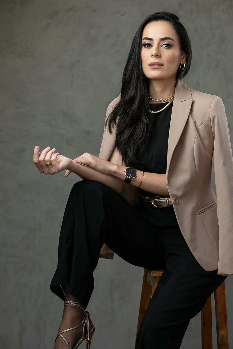 ensaio-fotografico-feminino-ensaio-fotografico-de-modelo-em-estudio-melhor-fotografa-de-estudio-em-barbacena-mg-modelo-mineira-gabriela-reis-melhor-estudio-fotografic-de-barbacena-e-regiao-isabela-lobato-fotografia