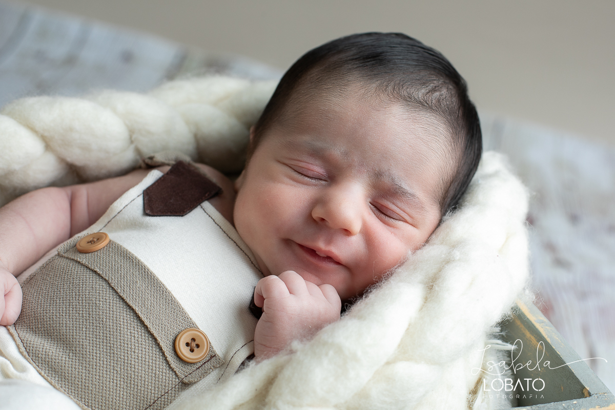 fotos-de-ensaios-newborn-ensaio-fotografico-de-bebe-recem-nascido-love-newborn-fotografa-especializada-em-newborn-em-minas-gerais-estudio-fotografico-infantil-isabela-lobato-fotografia-melhor-estudio-fotografico-de-barbacena-mg-isabela-lobato-fotografia