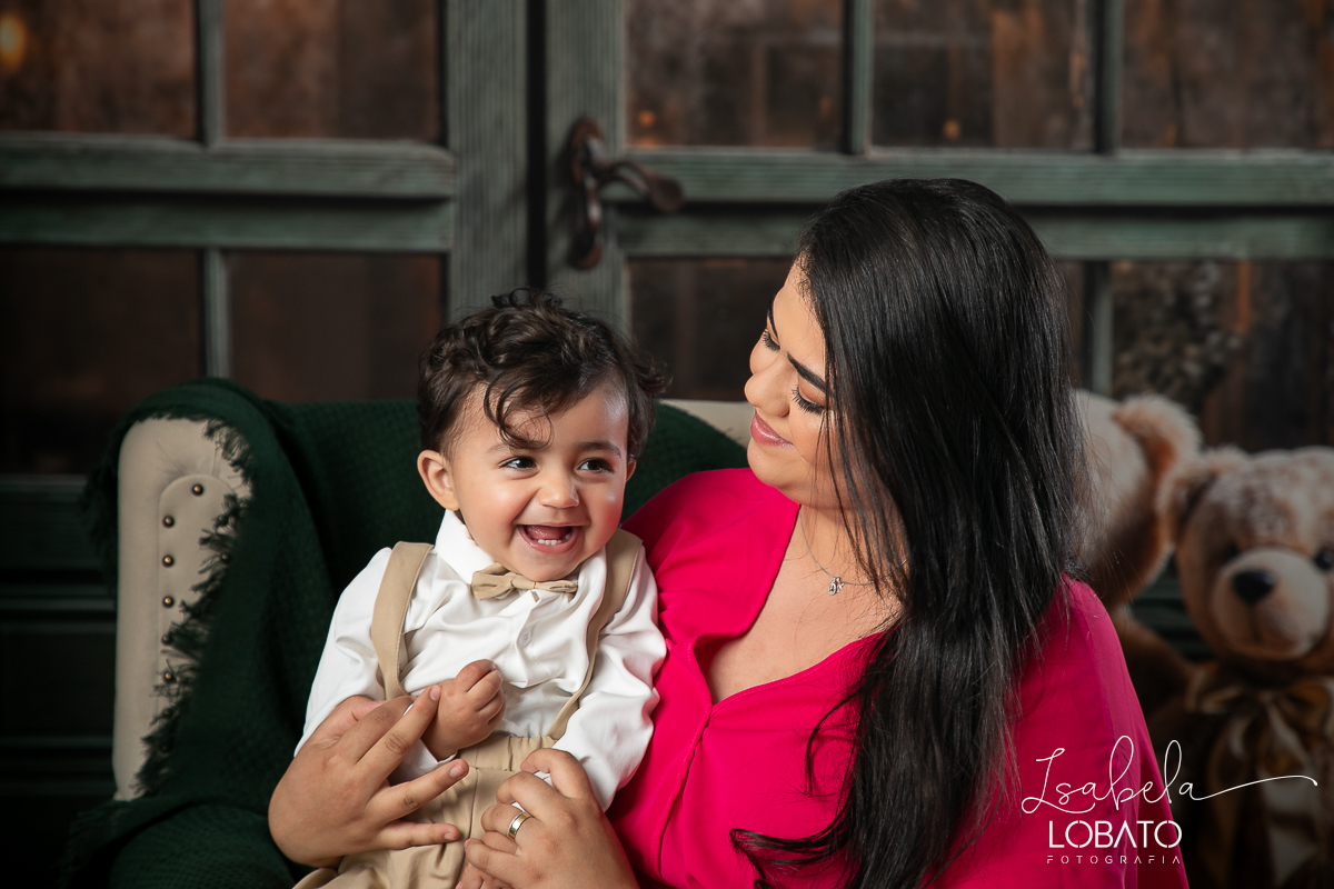 ensaio-fotografico-de-natal-cenario-fotografico-de-natal-fundo-fotografico-de-natal-2024-melhor-fotografo-em-barbacena-retratos-de-natal-mini-sessao-fotografica-de-natal-retratos-de-familia-no-natal-arvore-de-natal-decoracao-de-natal-em-barbacena-natal