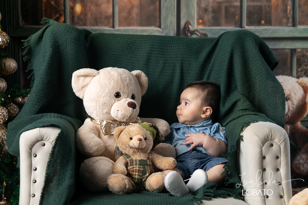 ensaio-fotografico-de-natal-cenario-fotografico-de-natal-fundo-fotografico-de-natal-2024-melhor-fotografo-em-barbacena-retratos-de-natal-mini-sessao-fotografica-de-natal-retratos-de-familia-no-natal-arvore-de-natal-decoracao-de-natal-em-barbacena-natal