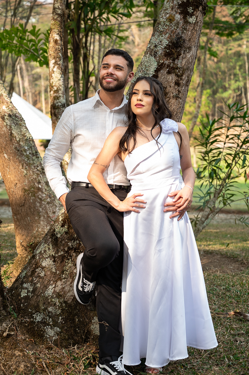 ensaio-fotografico-de-casal-ensaio-fotografico-apos-casamento-ensaio-pos-wedding-ensaio-fotografico-noivos-fotos-vestido-de-noiva-hotel-em-barbacena-park-hotel-mantiqueira-fotografos-em-barbacena-estudio-de-fotos-em-barbacena-isabela-lobato-fotografia