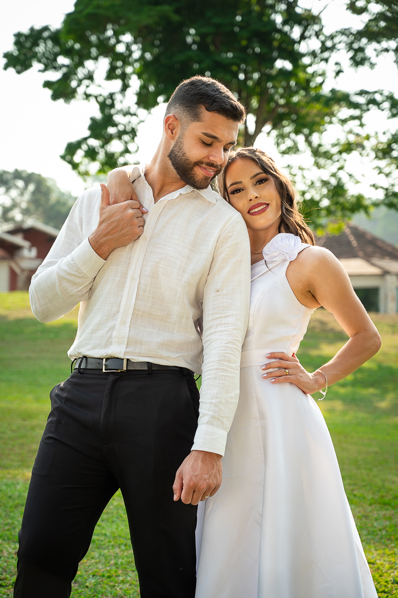 ensaio-fotografico-de-casal-ensaio-fotografico-apos-casamento-ensaio-pos-wedding-ensaio-fotografico-noivos-fotos-vestido-de-noiva-hotel-em-barbacena-park-hotel-mantiqueira-fotografos-em-barbacena-estudio-de-fotos-em-barbacena-isabela-lobato-fotografia