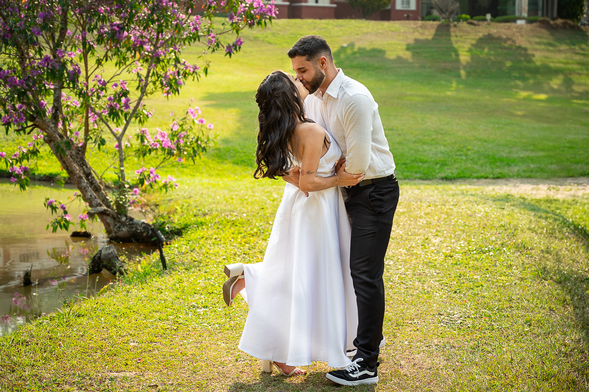 ensaio-fotografico-de-casal-ensaio-fotografico-apos-casamento-ensaio-pos-wedding-ensaio-fotografico-noivos-fotos-vestido-de-noiva-hotel-em-barbacena-park-hotel-mantiqueira-fotografos-em-barbacena-estudio-de-fotos-em-barbacena-isabela-lobato-fotografia