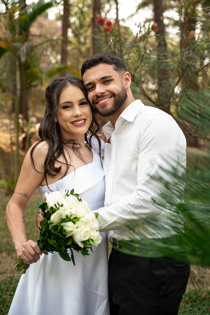 ensaio-fotografico-de-casal-ensaio-fotografico-apos-casamento-ensaio-pos-wedding-ensaio-fotografico-noivos-fotos-vestido-de-noiva-hotel-em-barbacena-park-hotel-mantiqueira-fotografos-em-barbacena-estudio-de-fotos-em-barbacena-isabela-lobato-fotografia