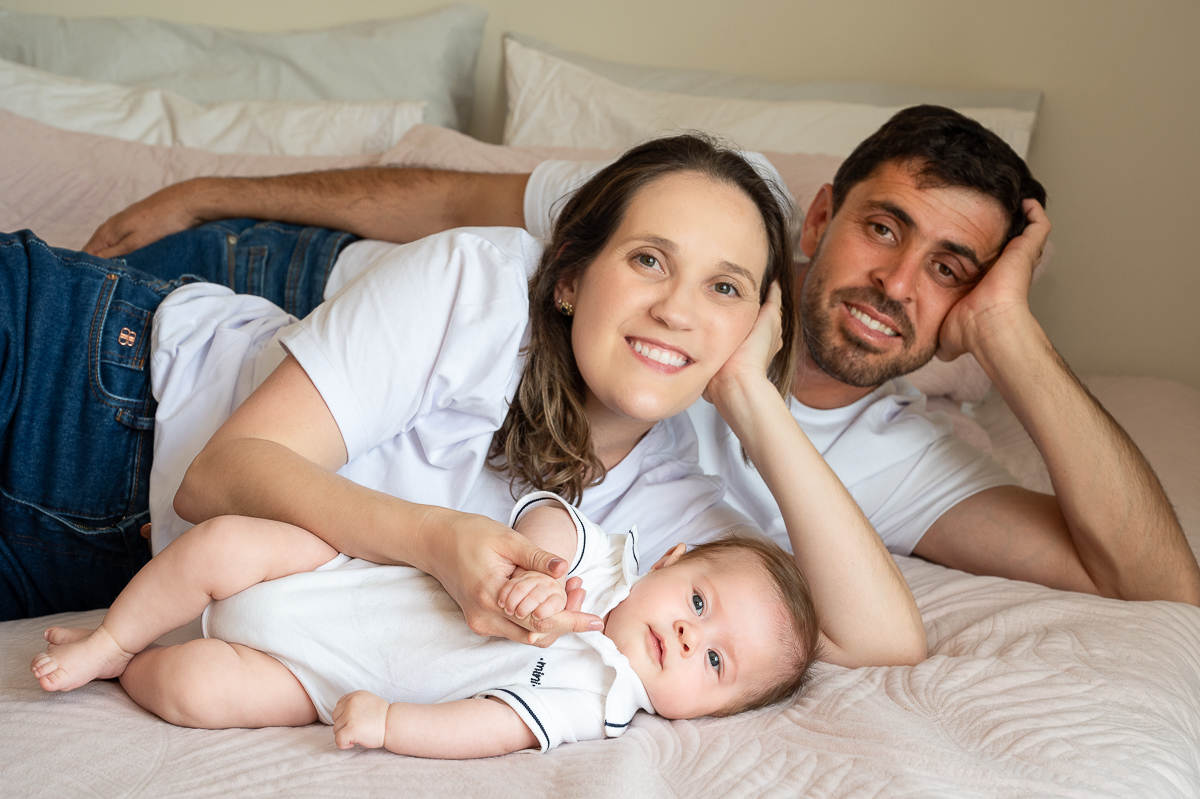 ensaio-lifestyle-bebe-3-meses-fases-do-bebe-acompanhamento-fotografico-de-bebe-fotos-bebe-de-3-meses-fotografa-infantil-em-barbacena-melhor-fotografa-de-barbacena-e-regiao-estudio-fotografico-infantil-barbacena-newborn-barbacena-isabela-lobato-fotografia