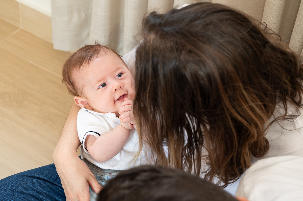 ensaio-lifestyle-bebe-3-meses-fases-do-bebe-acompanhamento-fotografico-de-bebe-fotos-bebe-de-3-meses-fotografa-infantil-em-barbacena-melhor-fotografa-de-barbacena-e-regiao-estudio-fotografico-infantil-barbacena-newborn-barbacena-isabela-lobato-fotografia