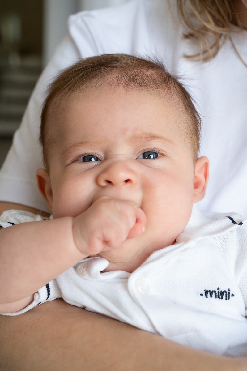 ensaio-lifestyle-bebe-3-meses-fases-do-bebe-acompanhamento-fotografico-de-bebe-fotos-bebe-de-3-meses-fotografa-infantil-em-barbacena-melhor-fotografa-de-barbacena-e-regiao-estudio-fotografico-infantil-barbacena-newborn-barbacena-isabela-lobato-fotografia