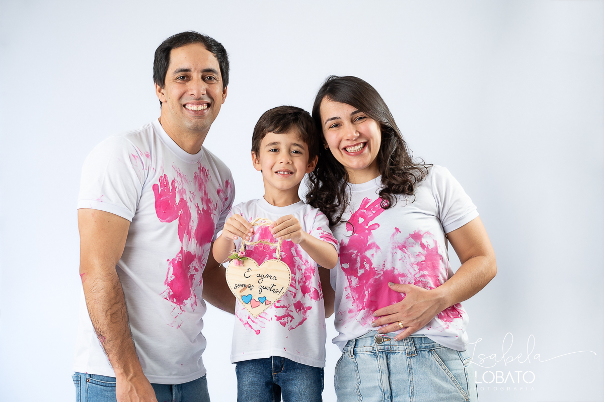 ensaio-fotografico-de-revelacao-do-sexo-do-bebe-ensaio-gestante-estudio-cha-revelacao-sera-menino-ou-menina-exame-de-sexagem-fetal-revelaco-do-sexo-do-bebe-em-ensaio-fotografico-fotografa-de-gestante-melhor-fotografa-de-barbacena-isabela-lobato-fotografia